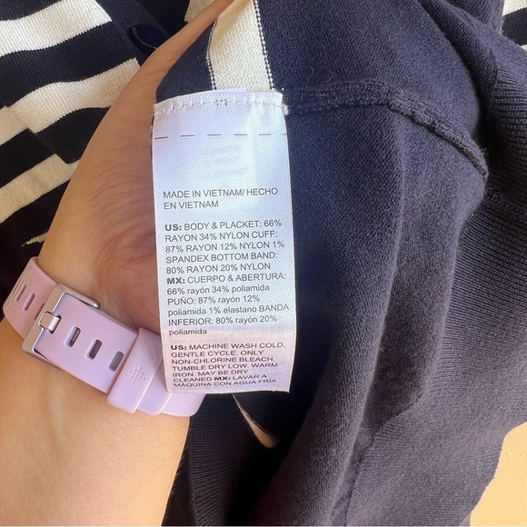 Chico's Mixed Striped Classic Navy Cardigan - Size M Preppy Nautical Casual NWT - Picture 5 of 6